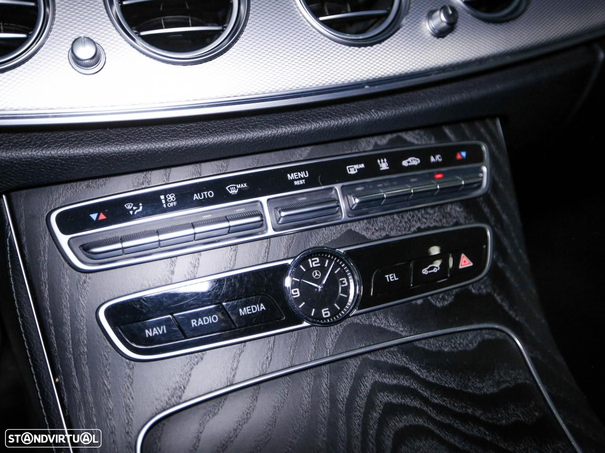 Mercedes-Benz E 300 de AMG Line - 20