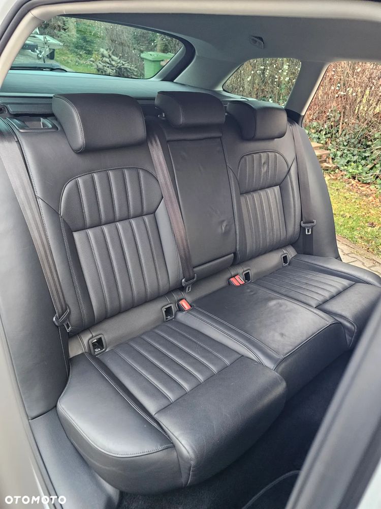 Skoda Superb 2.0 TDI DSG Premium Edition - 18