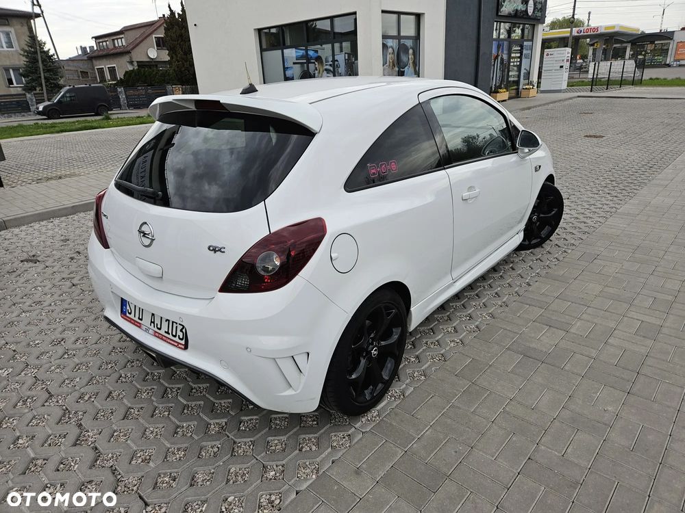 Opel Corsa 1.6 Turbo OPC - 4