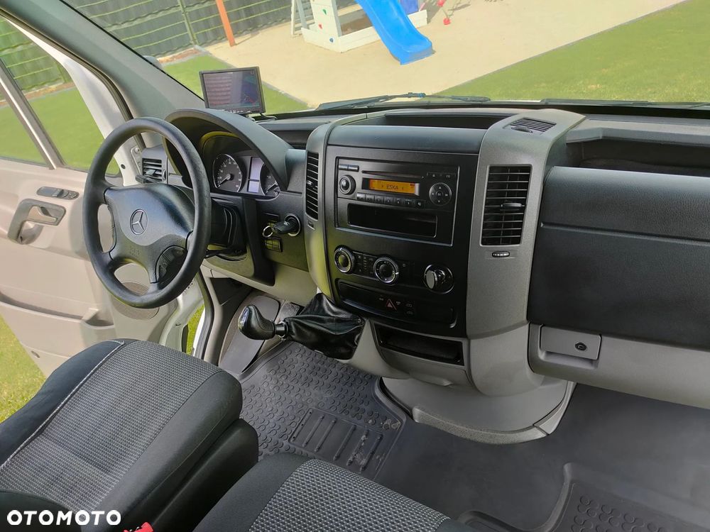 Mercedes-Benz SPRINTER - 13