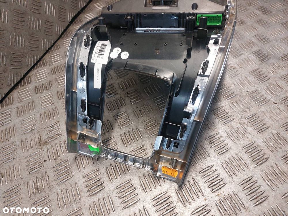 KONSOLA ŚRODKOWA PANEL NAWIEWU VOLVO XC60 I 31351079 - 9