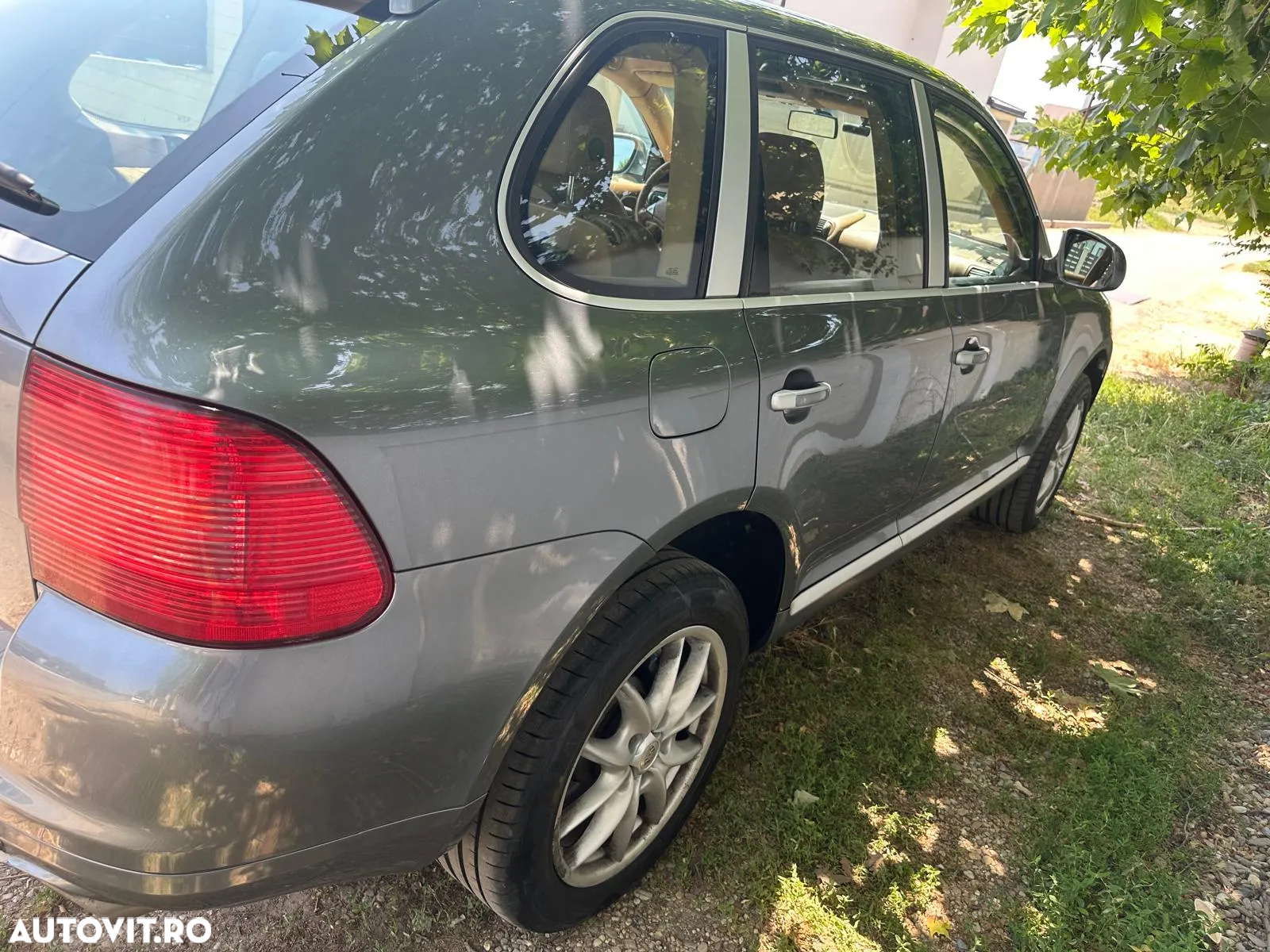 Porsche Cayenne - 7