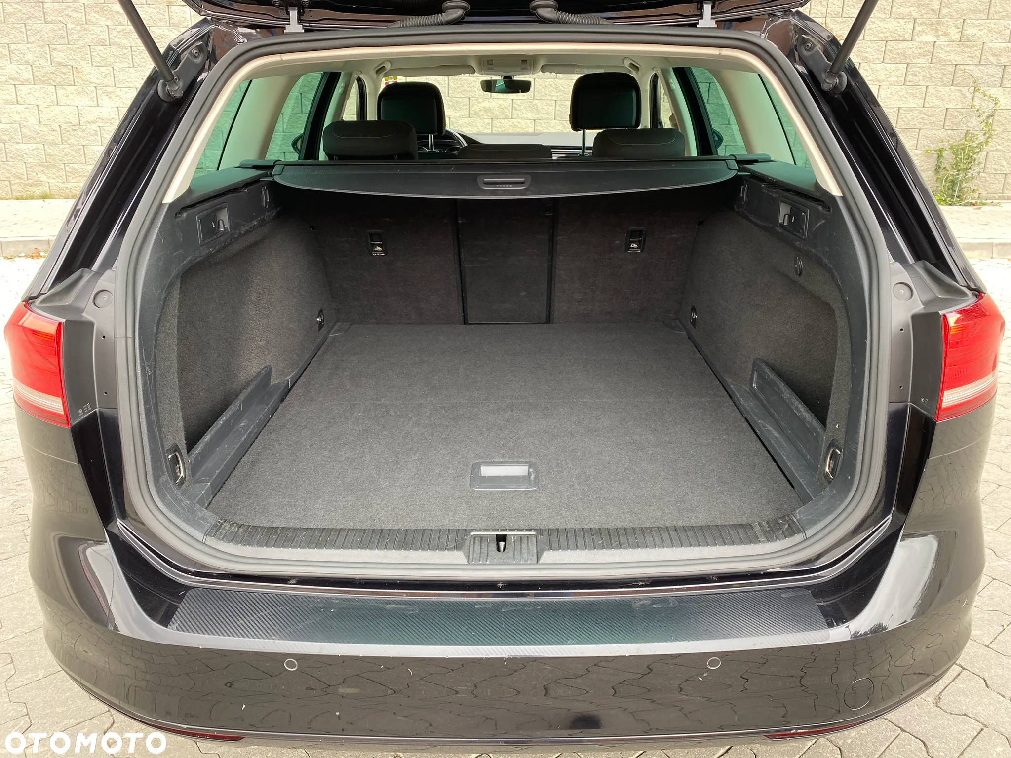 Volkswagen Passat 2.0 TDI BMT Comfortline - 24