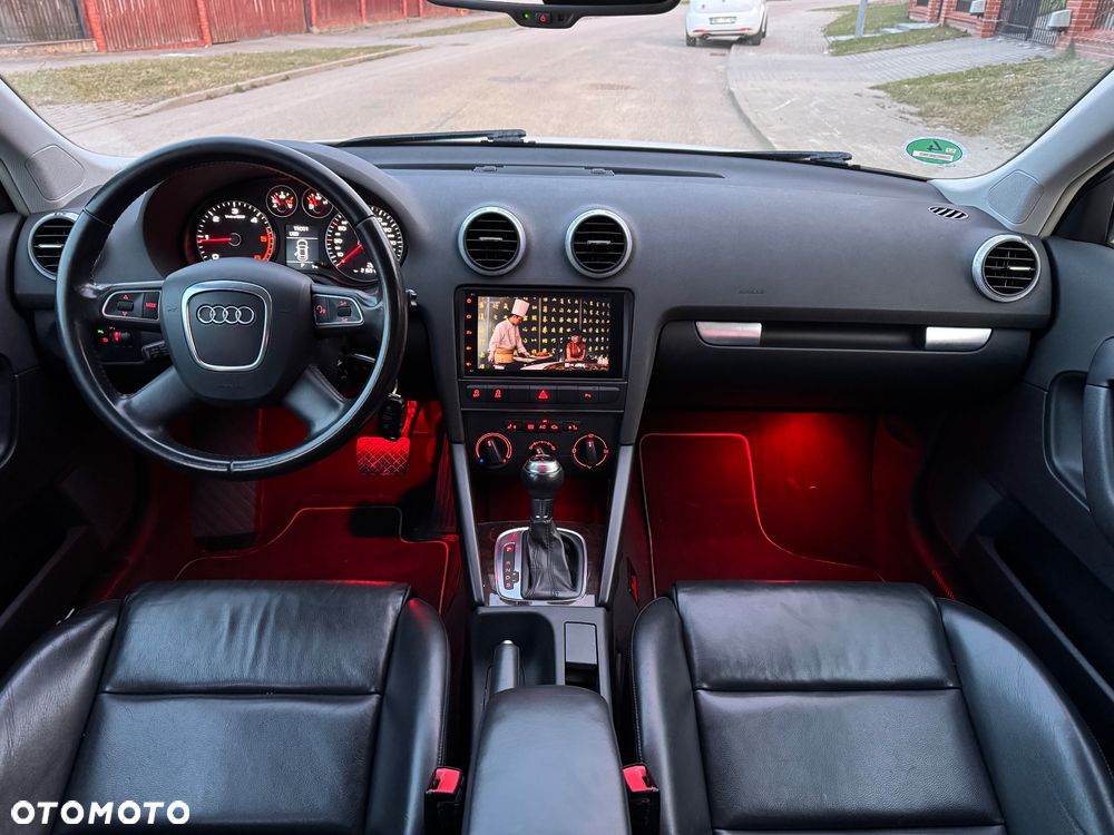 Audi A3 Sportback 2.0 TDI DPF S tronic S line Sportpaket - 7