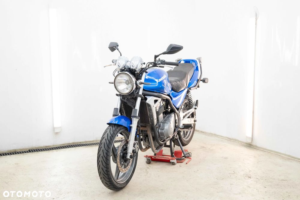 Kawasaki ER - 2