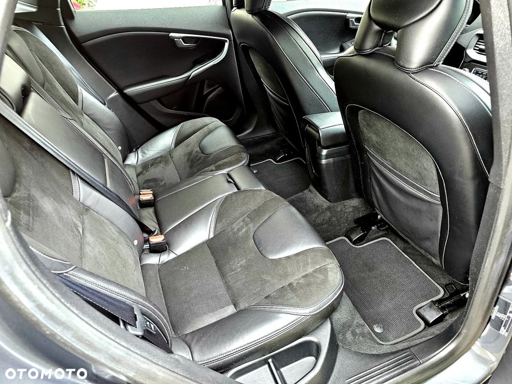 Volvo V40 D2 R-Design Kinetic - 22