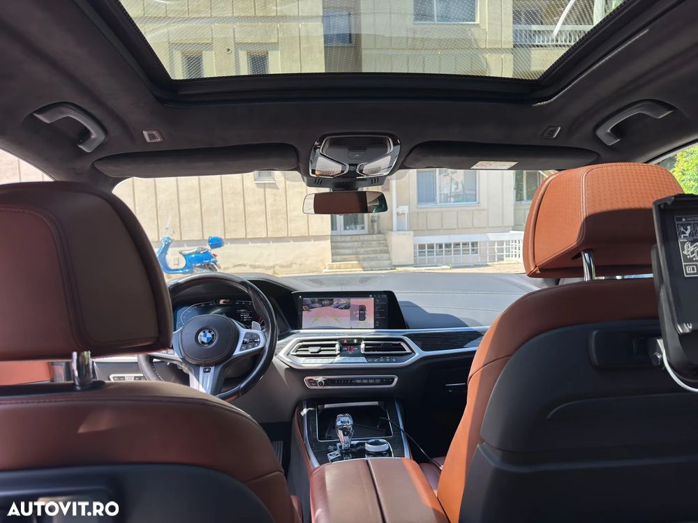 BMW X7 - 28