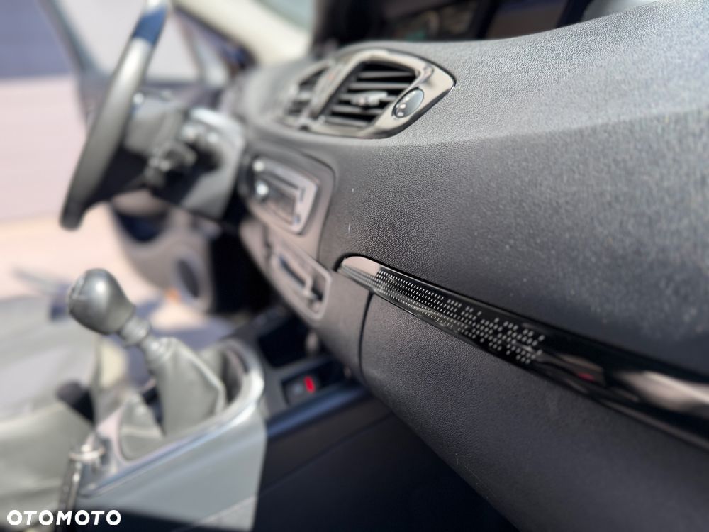 Renault Grand Scenic - 18