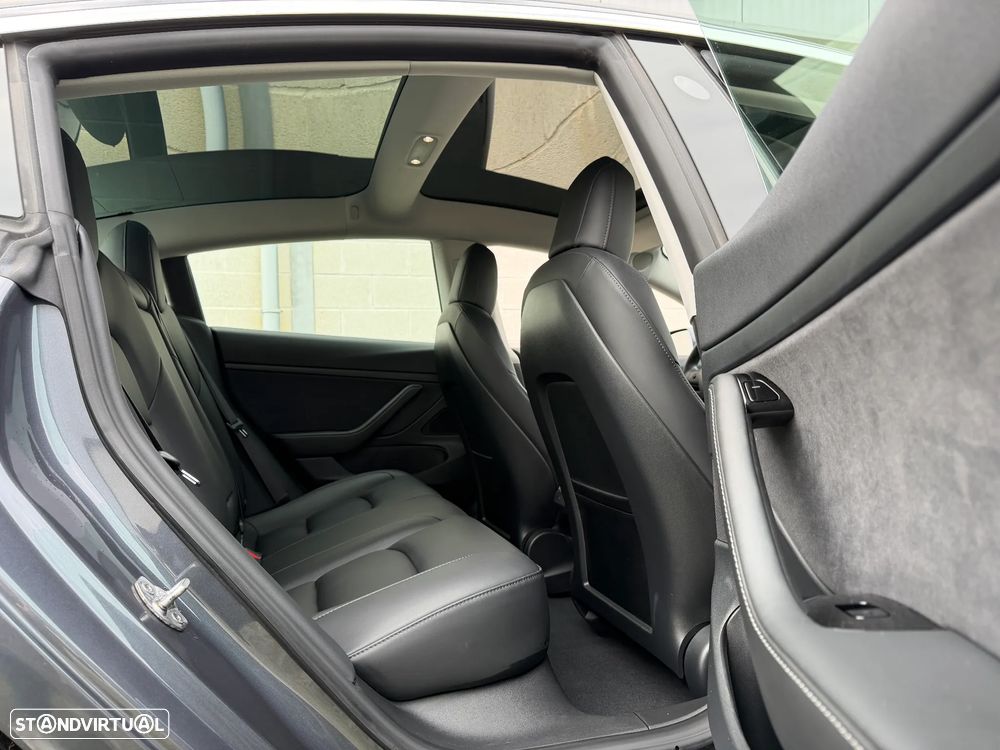 Tesla Model 3 Standard Range Plus RWD - 11