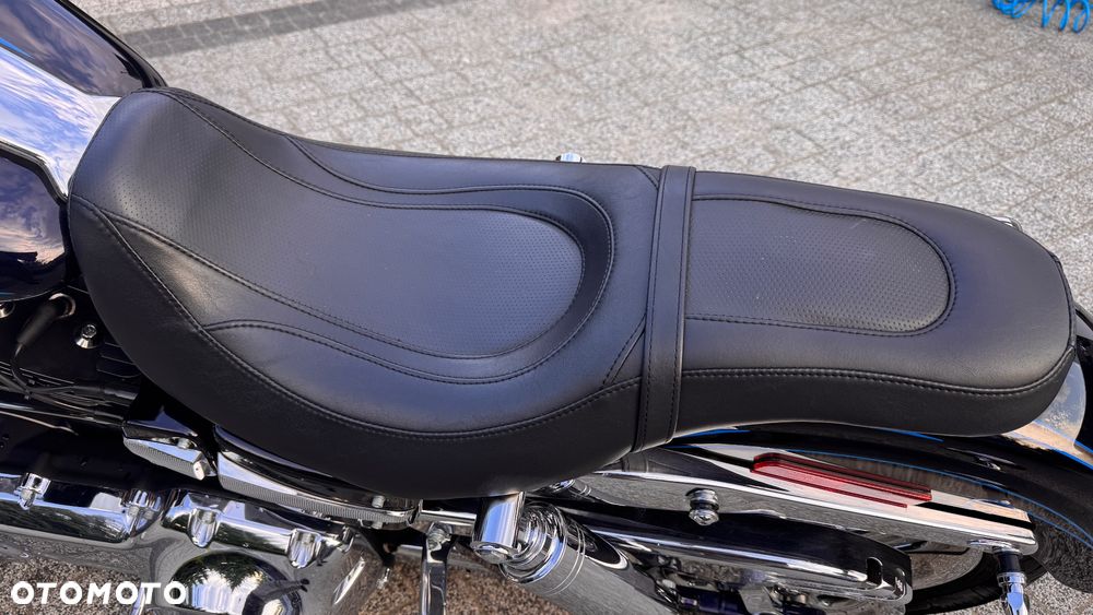Harley-Davidson Dyna - 24