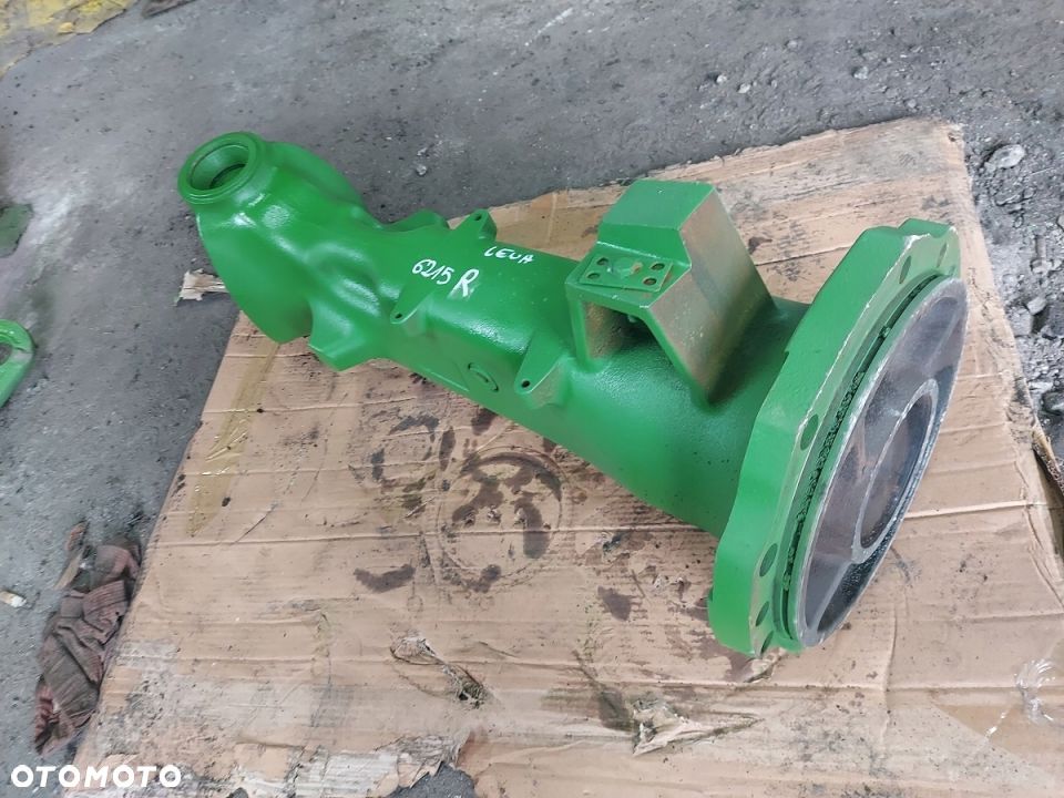 OŚ PRZÓD PRZEDNIA LEWA AL222984 JOHN DEERE 6215R - 4