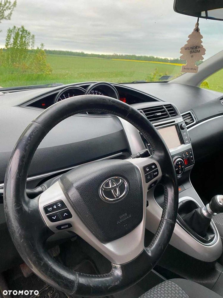 Toyota Verso - 8