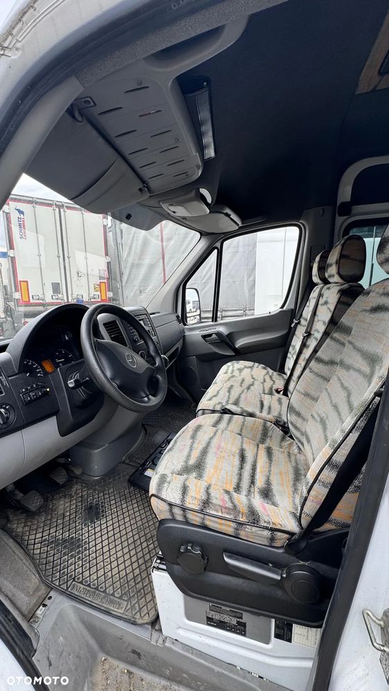 Mercedes-Benz Sprinter - 7