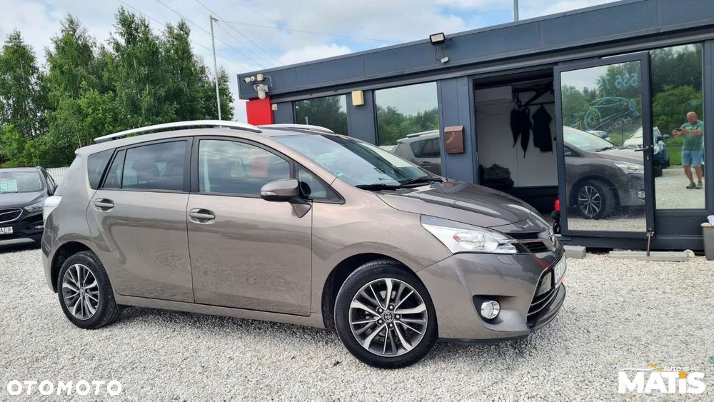 Toyota Verso - 22