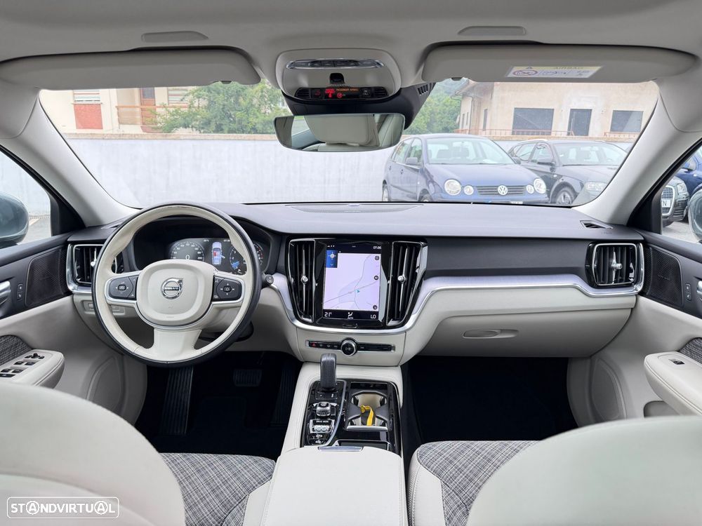 Volvo V60 2.0 T6 AWD TE Inscription Expression - 45