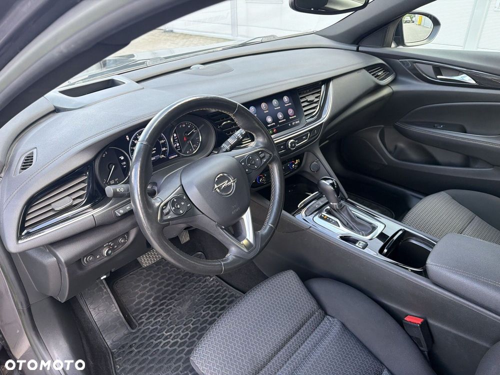Opel Insignia - 19
