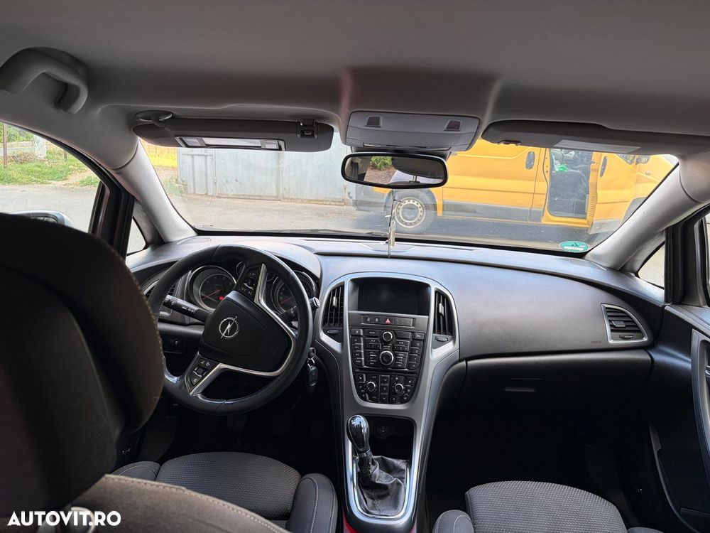 Opel Astra 1.7 CDTI ECOTEC Cosmo - 8