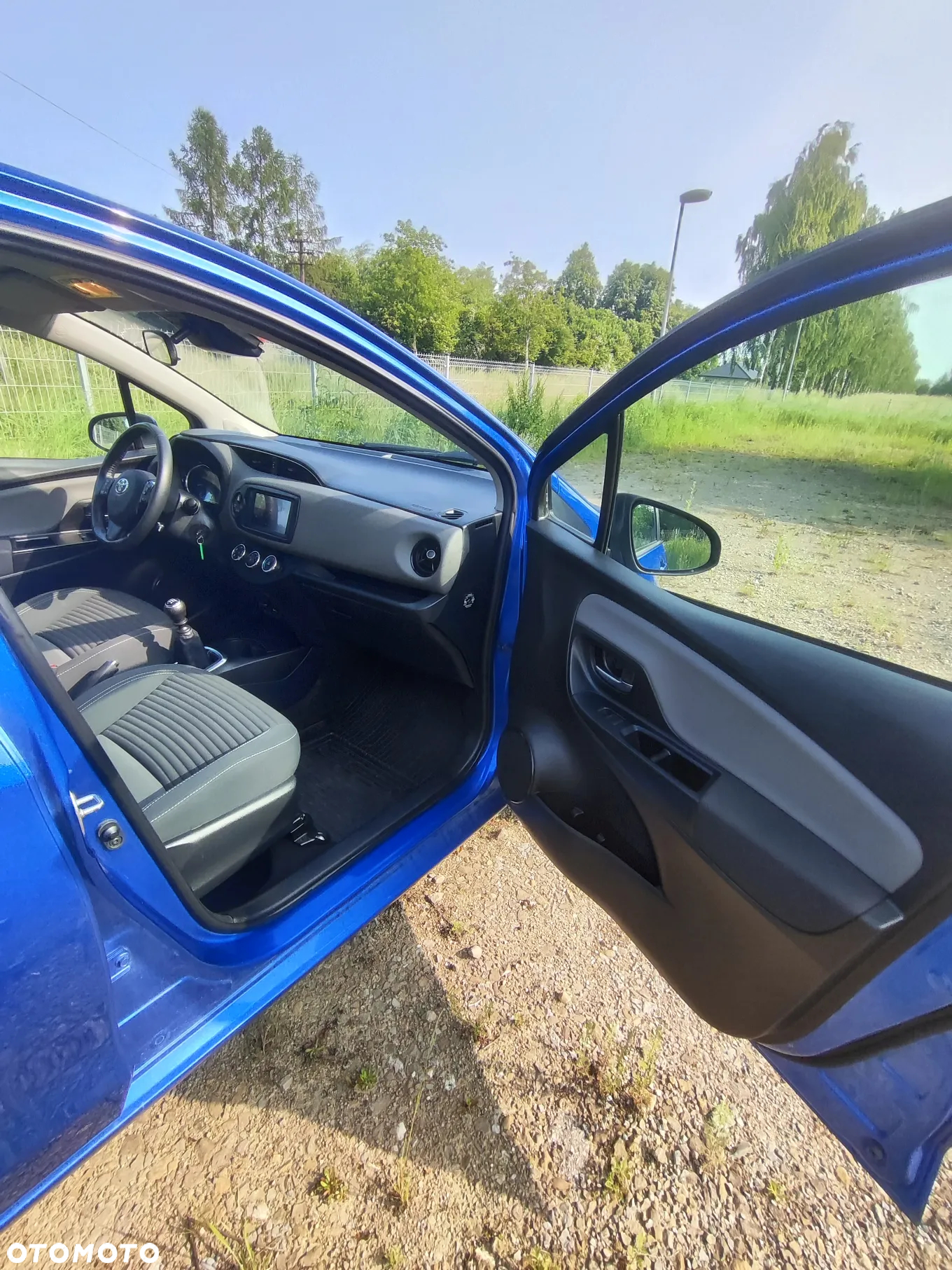 Toyota Yaris 1.5 Premium - 12