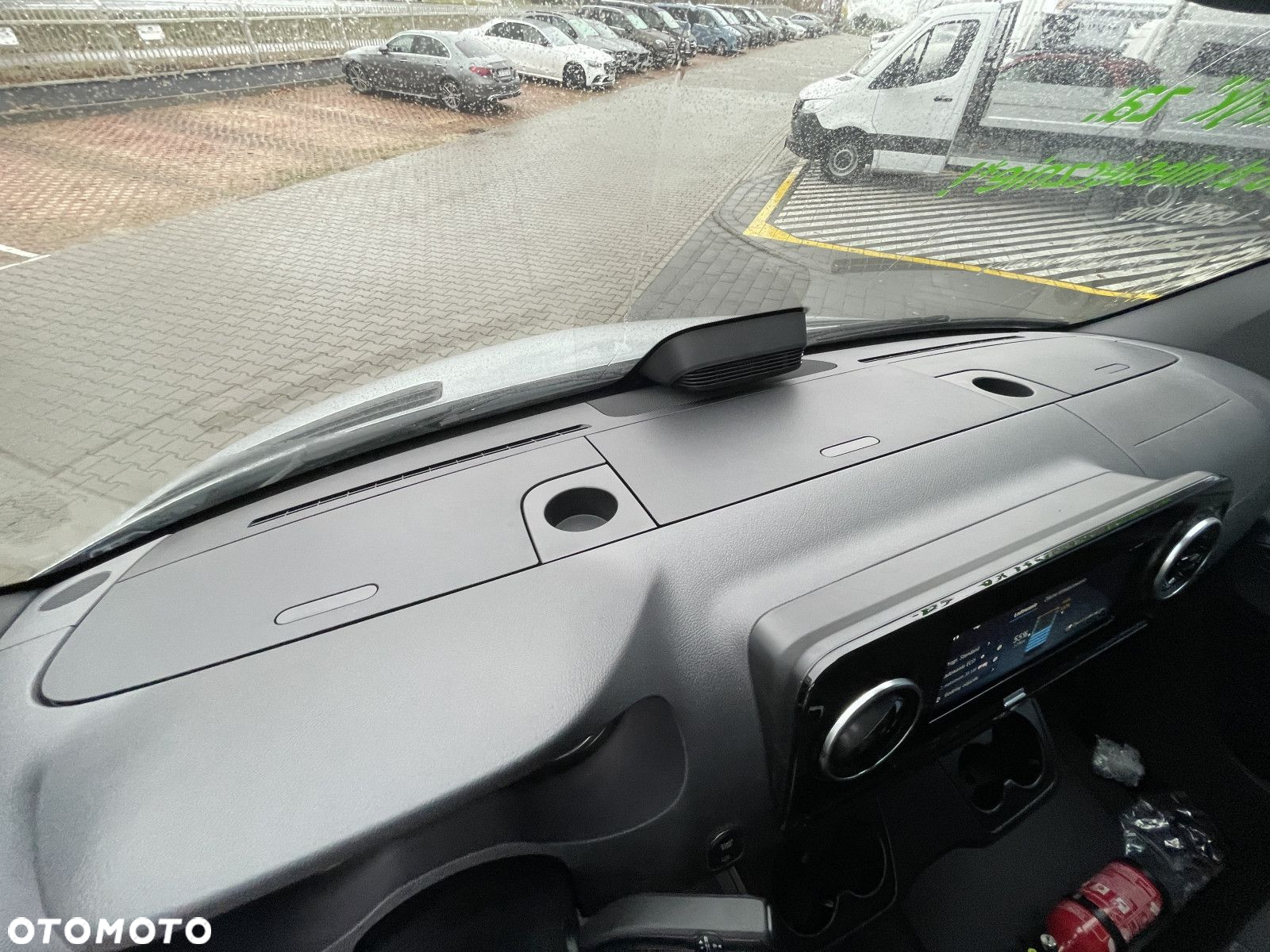 Mercedes-Benz eSprinter - 17