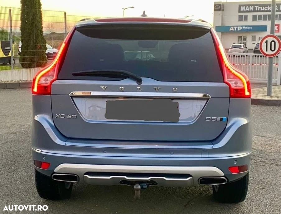 Volvo XC 60 - 4