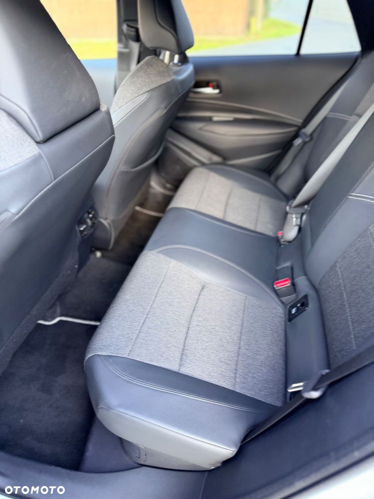 Toyota Corolla - 27
