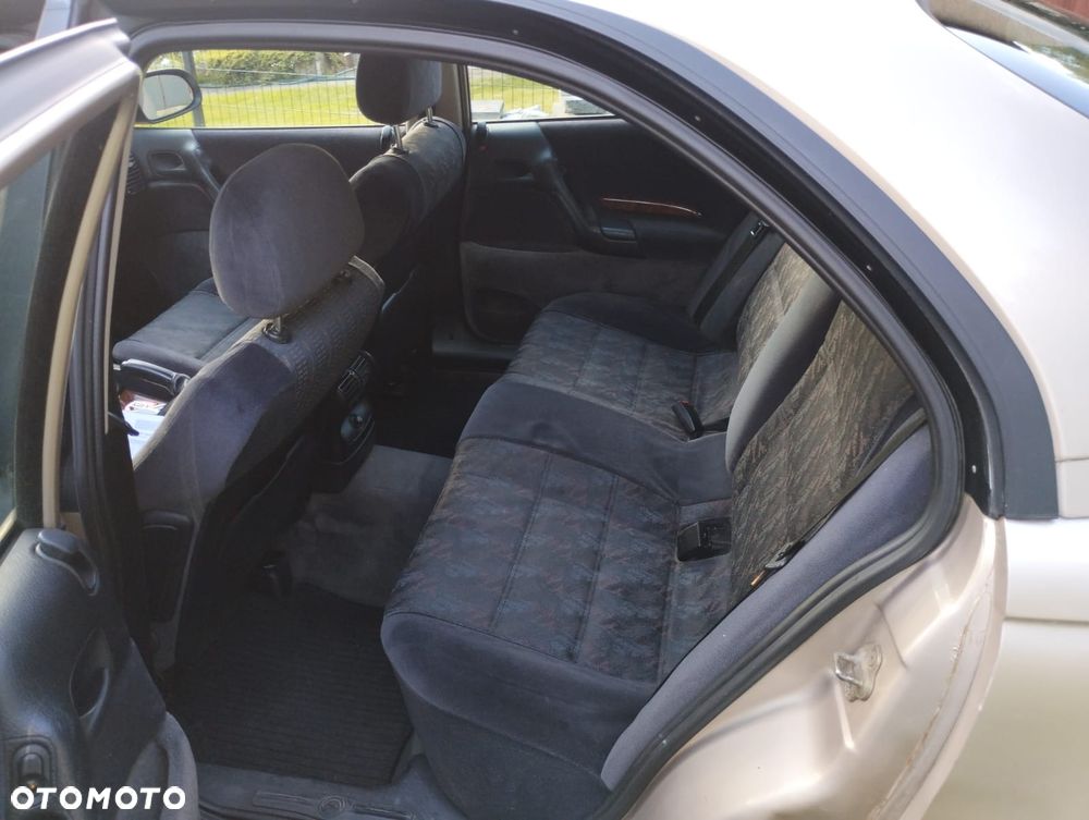 Opel Omega - 2