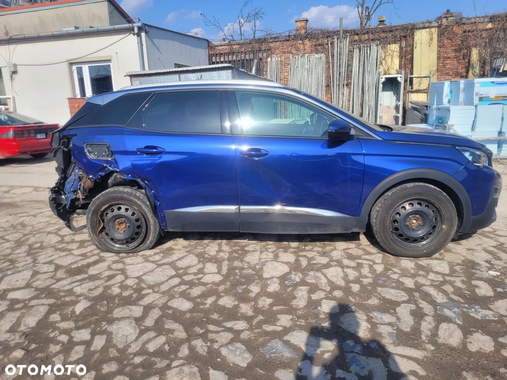 Peugeot 3008 PureTech 130 Stop & Start GPF Allure - 11