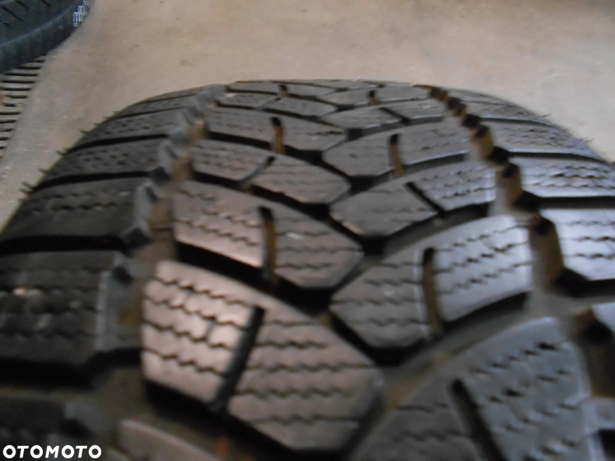 OPONA POJEDYNKA  225/50R17 FIRESTONE WINTER HAWK 3 DOT 3519 8MM - 2
