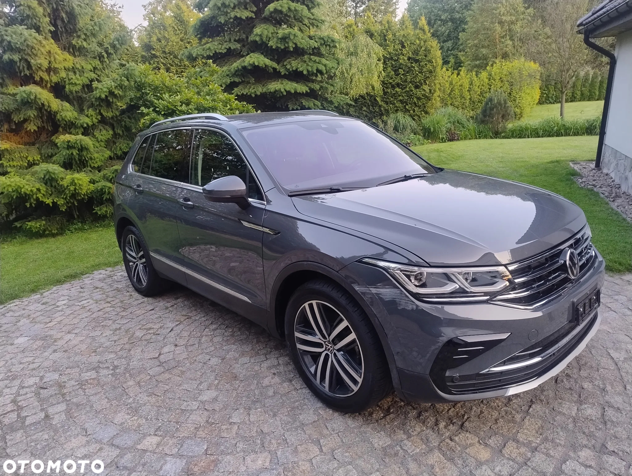 Volkswagen Tiguan 2.0 TDI SCR 4MOTION DSG Elegance - 2