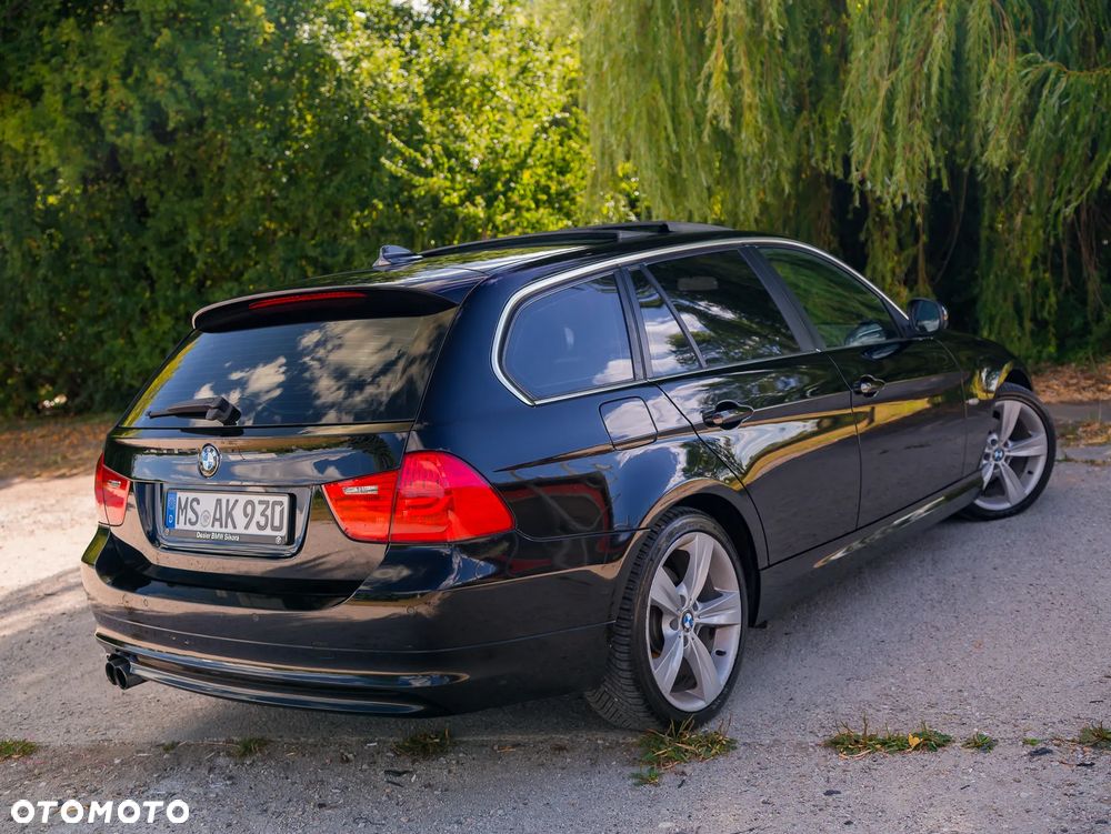 BMW Seria 3 325i Edition Exclusive - 18