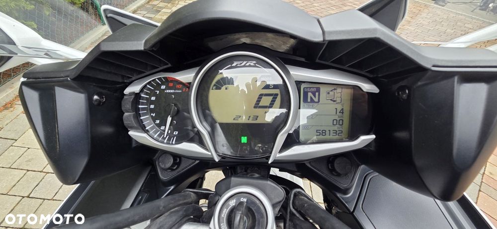 Yamaha FJR - 26