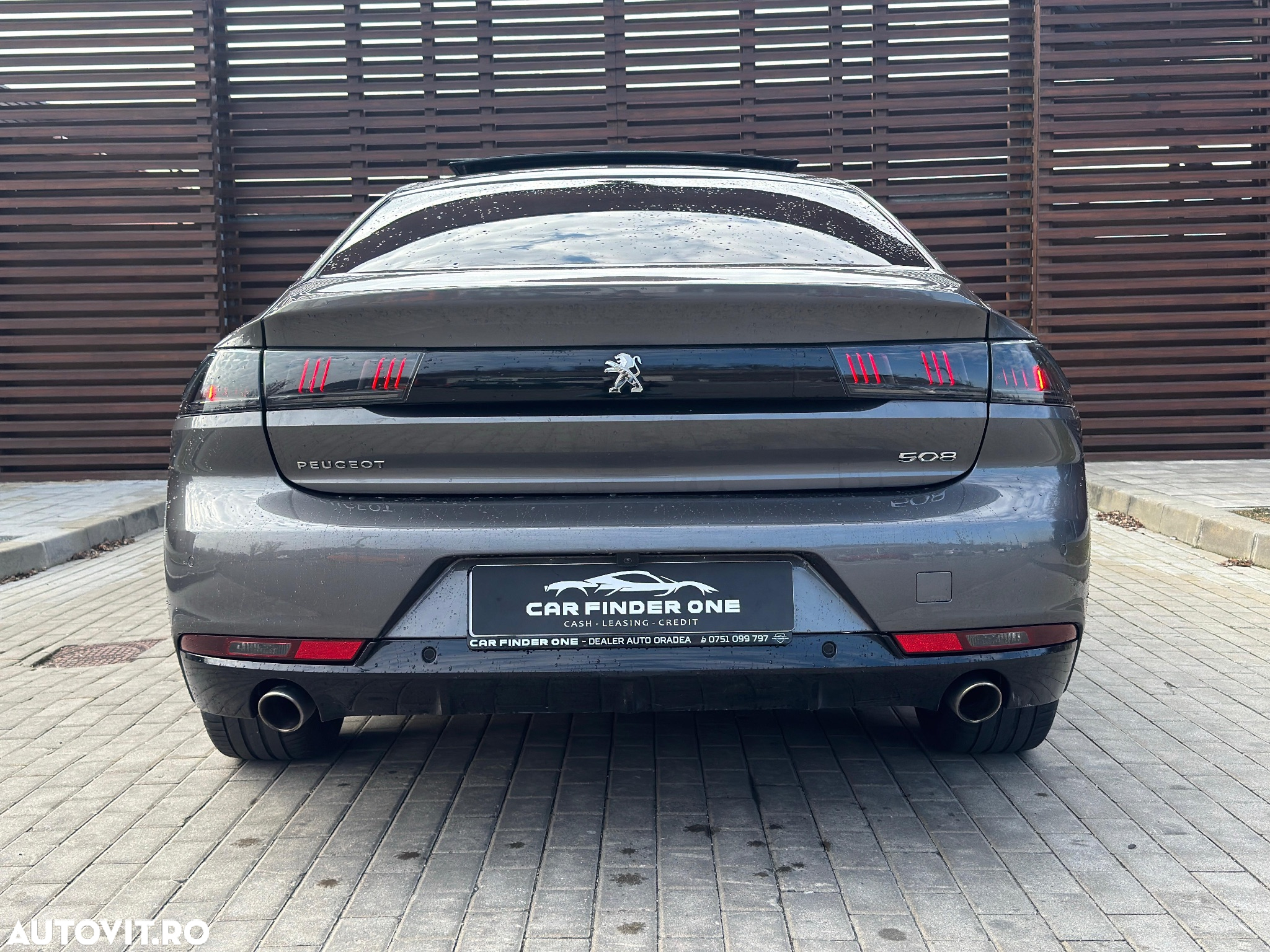 Peugeot 508 Plug-In Hybrid 225 e-EAT8 GT - 28