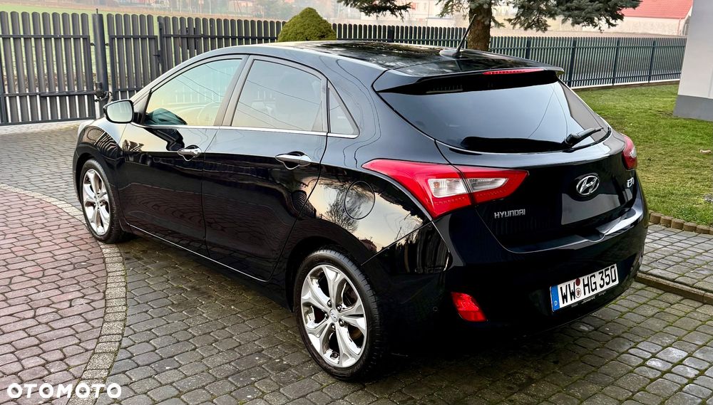 Hyundai i30 blue 1.6 CRDi Passion - 4