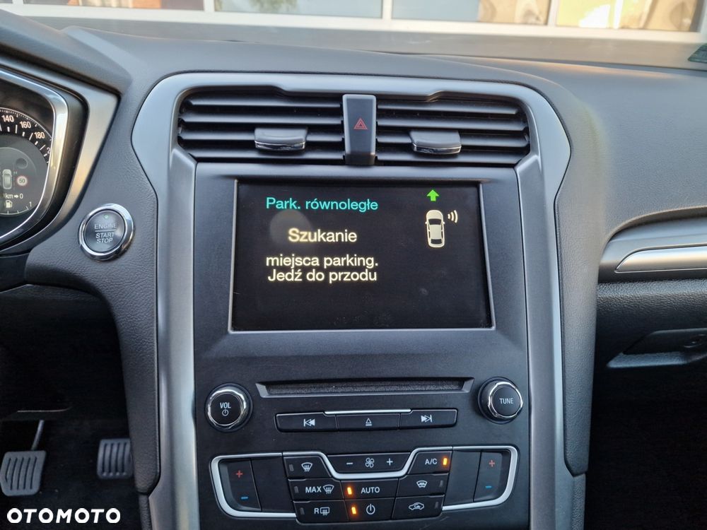 Ford Mondeo 2.0 TDCi STart-Stopp Titanium - 32