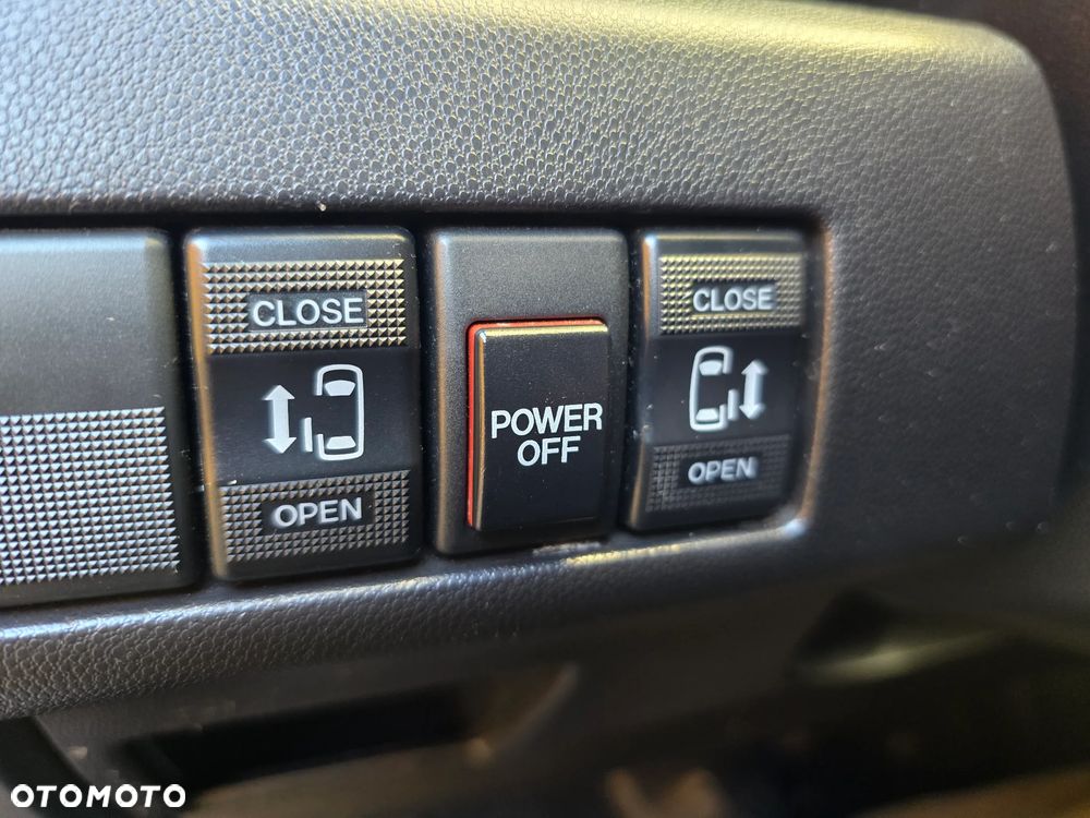 Mazda 5 2.0 MZR Sports-Line - 25