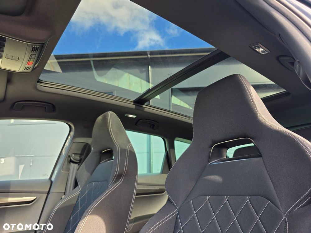 Skoda Karoq 1.5 TSI ACT Sportline DSG - 32