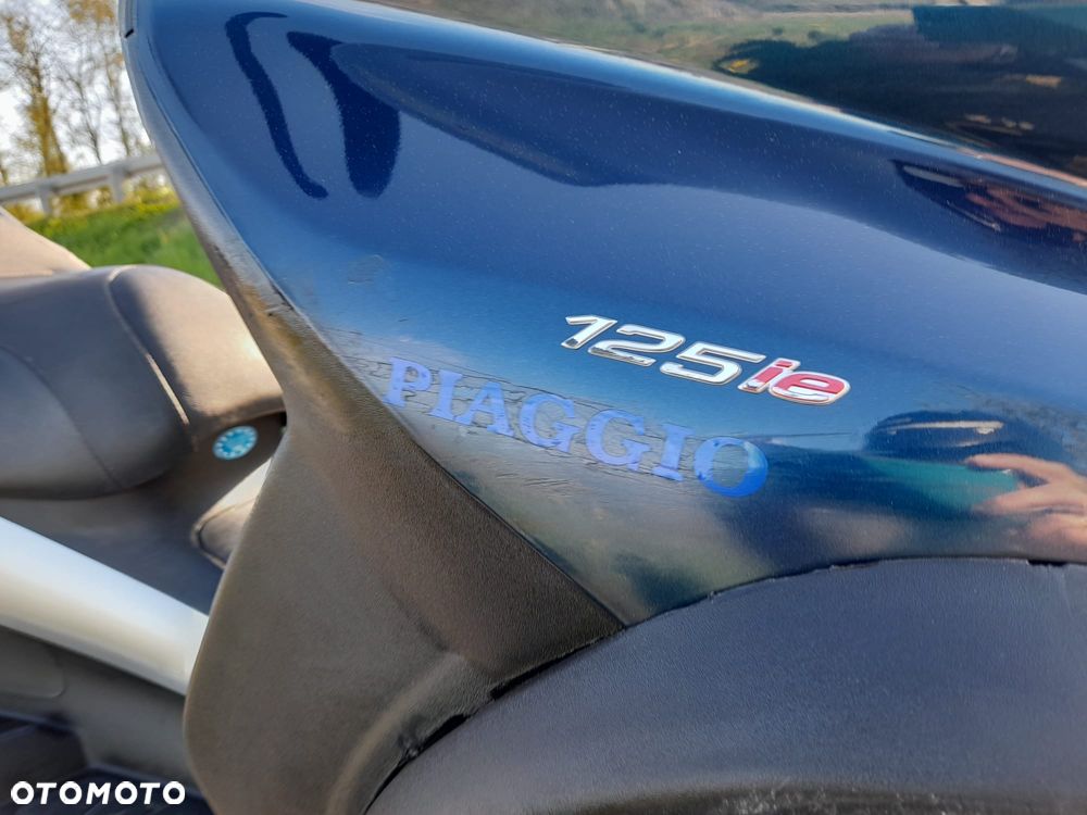Piaggio MP-3 - 35