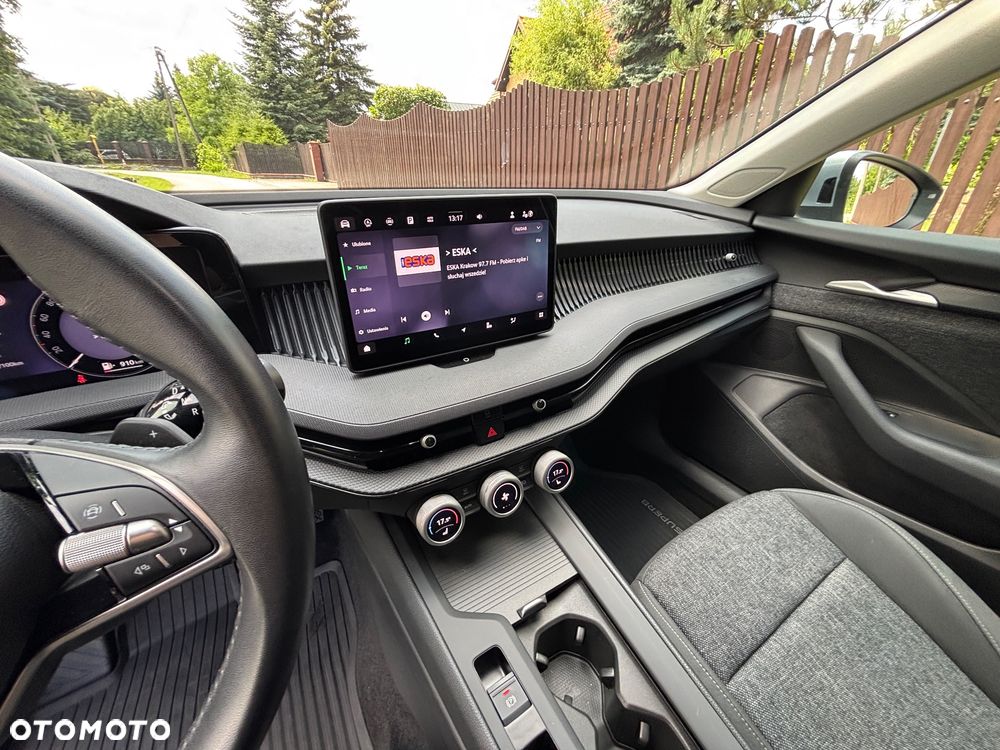 Skoda Superb 2.0 TDI SCR Essence DSG - 9