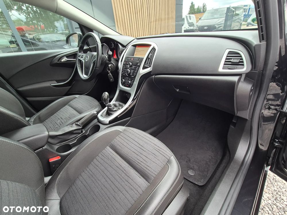 Opel Astra 1.6 CDTI Essentia - 32