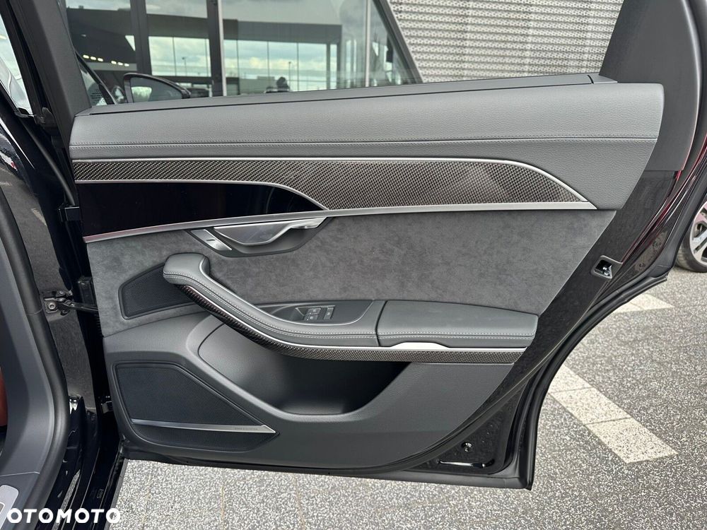 Audi A8 - 24