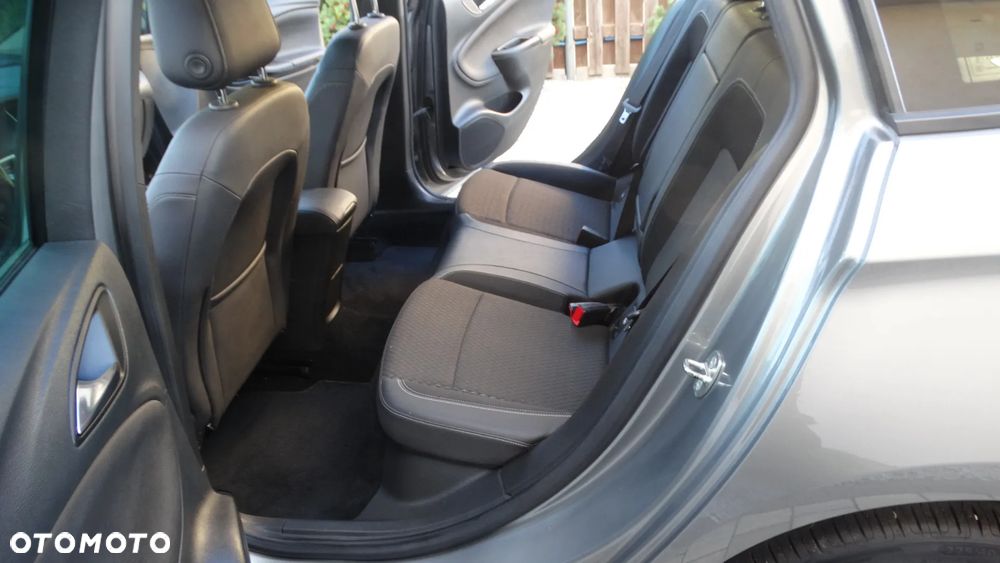 Opel Astra - 12
