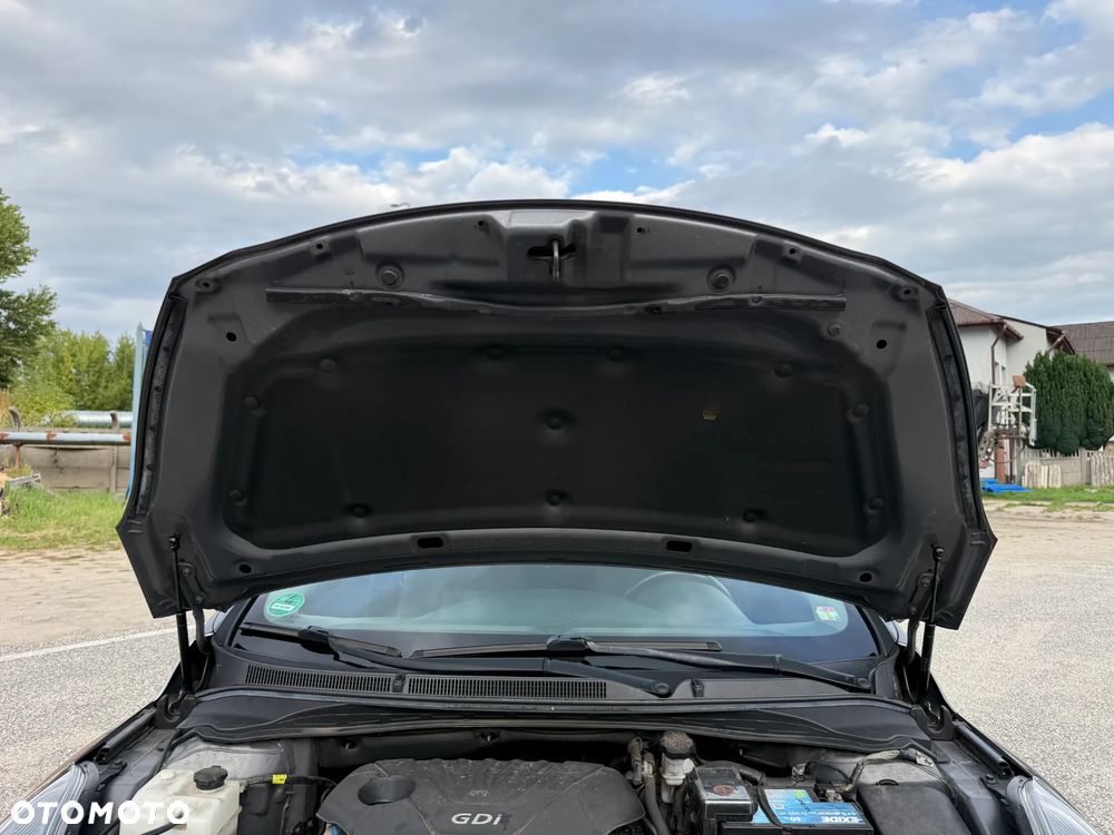 Hyundai i40 Kombi blue 1.6 Family+ - 31