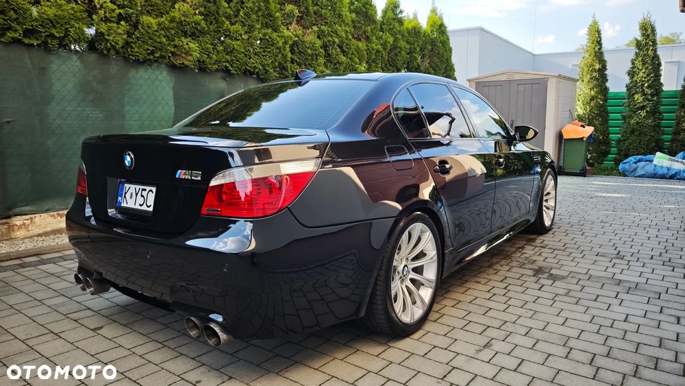 BMW M5 Standard - 3