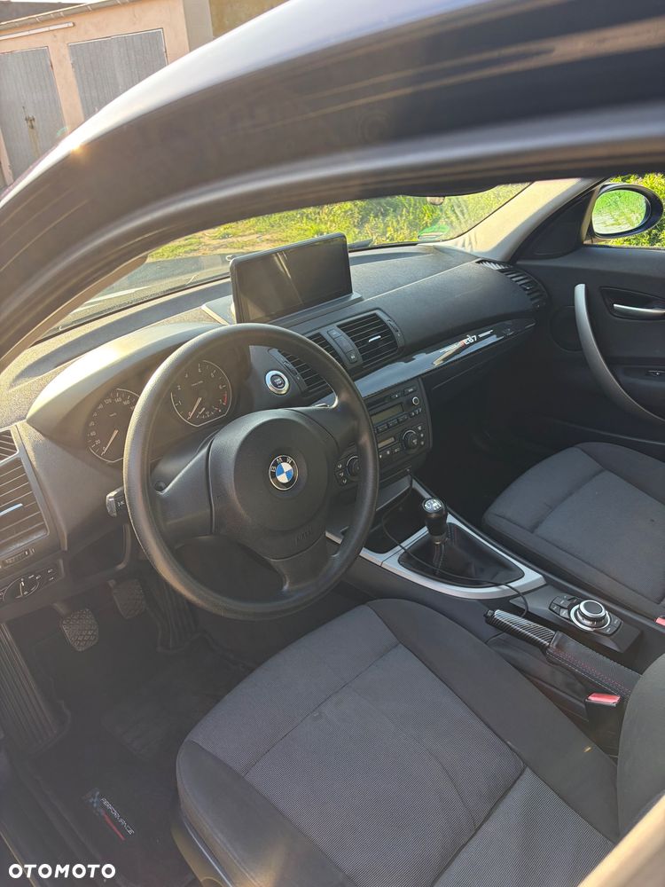 BMW Seria 1 118i - 15