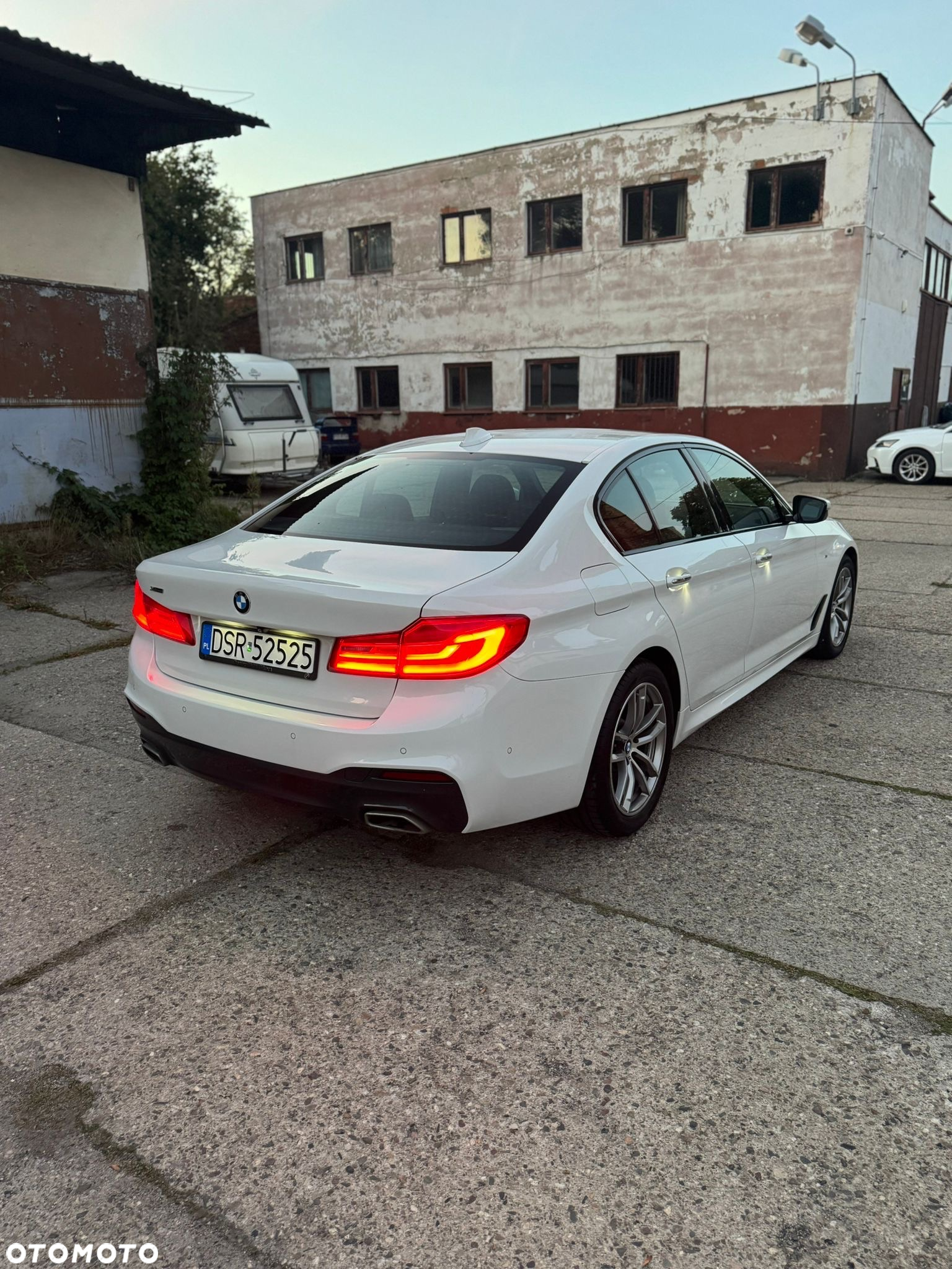 BMW Seria 5 520d xDrive M Sport sport - 4