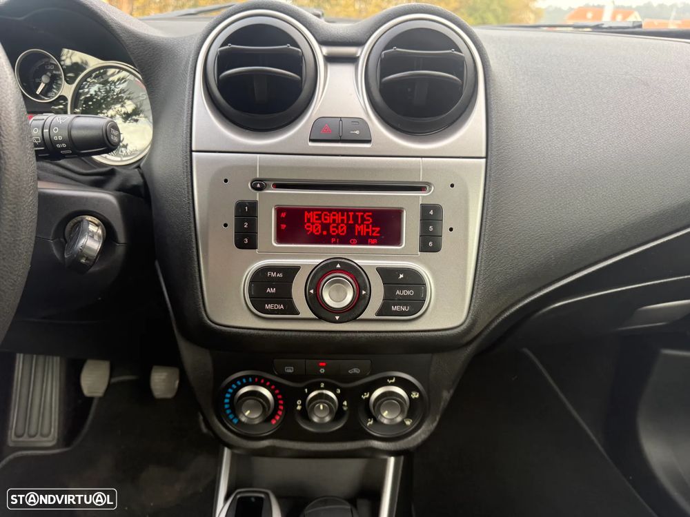Alfa Romeo MiTo 1.3 JTD Distinctive - 17