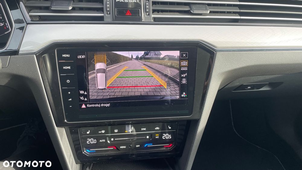 Volkswagen Passat Variant 2.0 TDI SCR DSG Business - 8