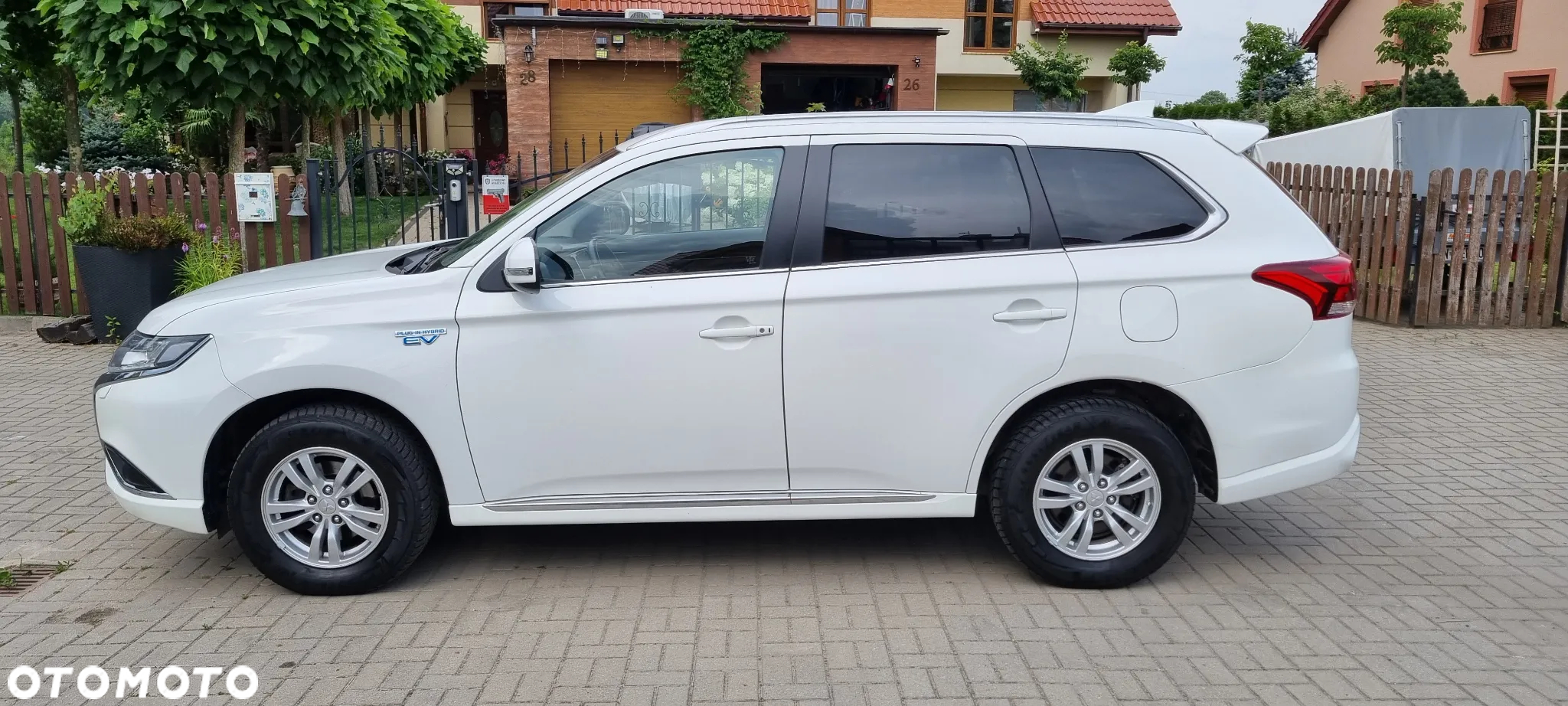 Mitsubishi Outlander 2.4 4WD Plug-In Hybrid Diamant+ - 8