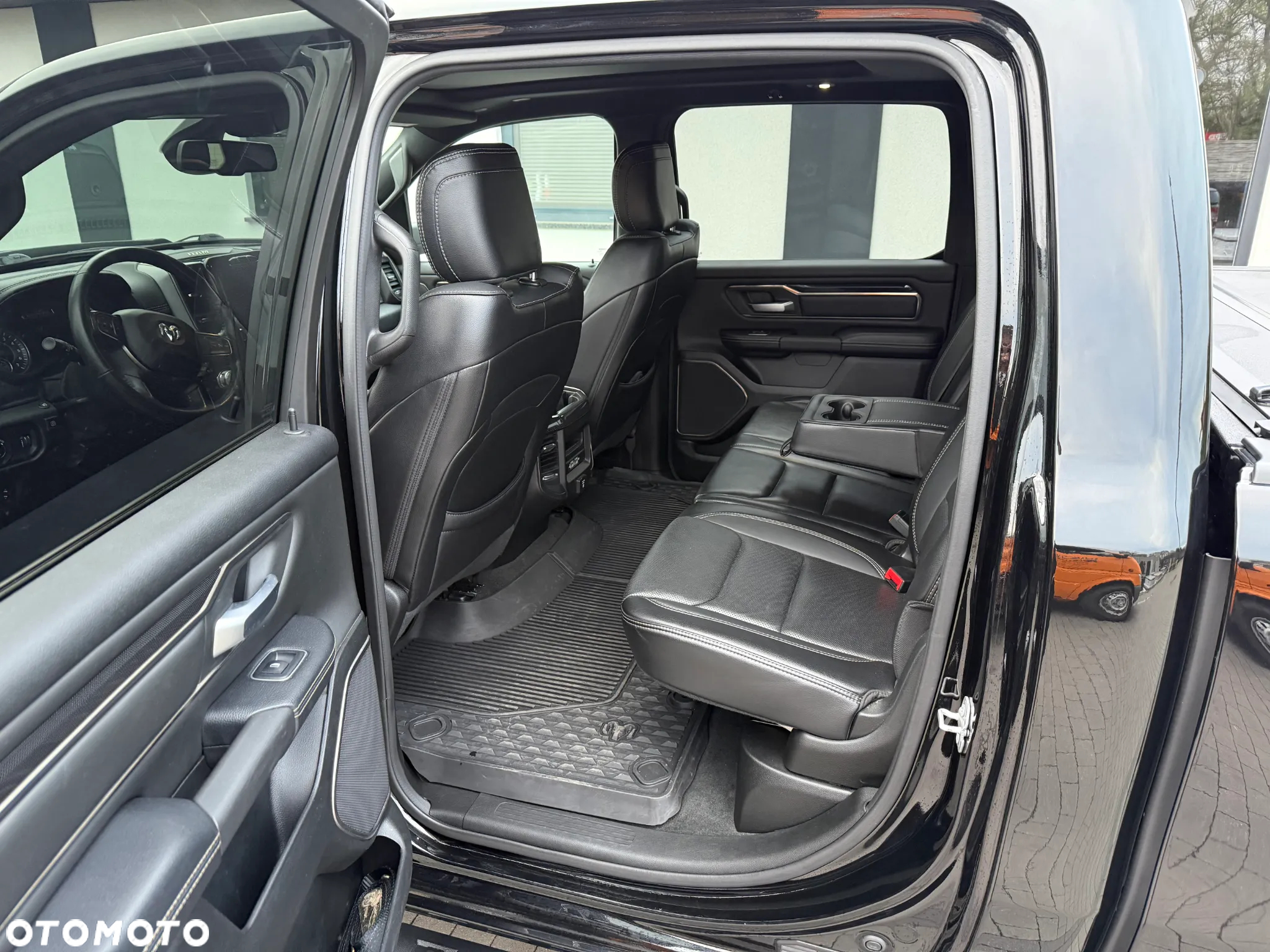 Dodge RAM 1500 5.7 4x4 - 7