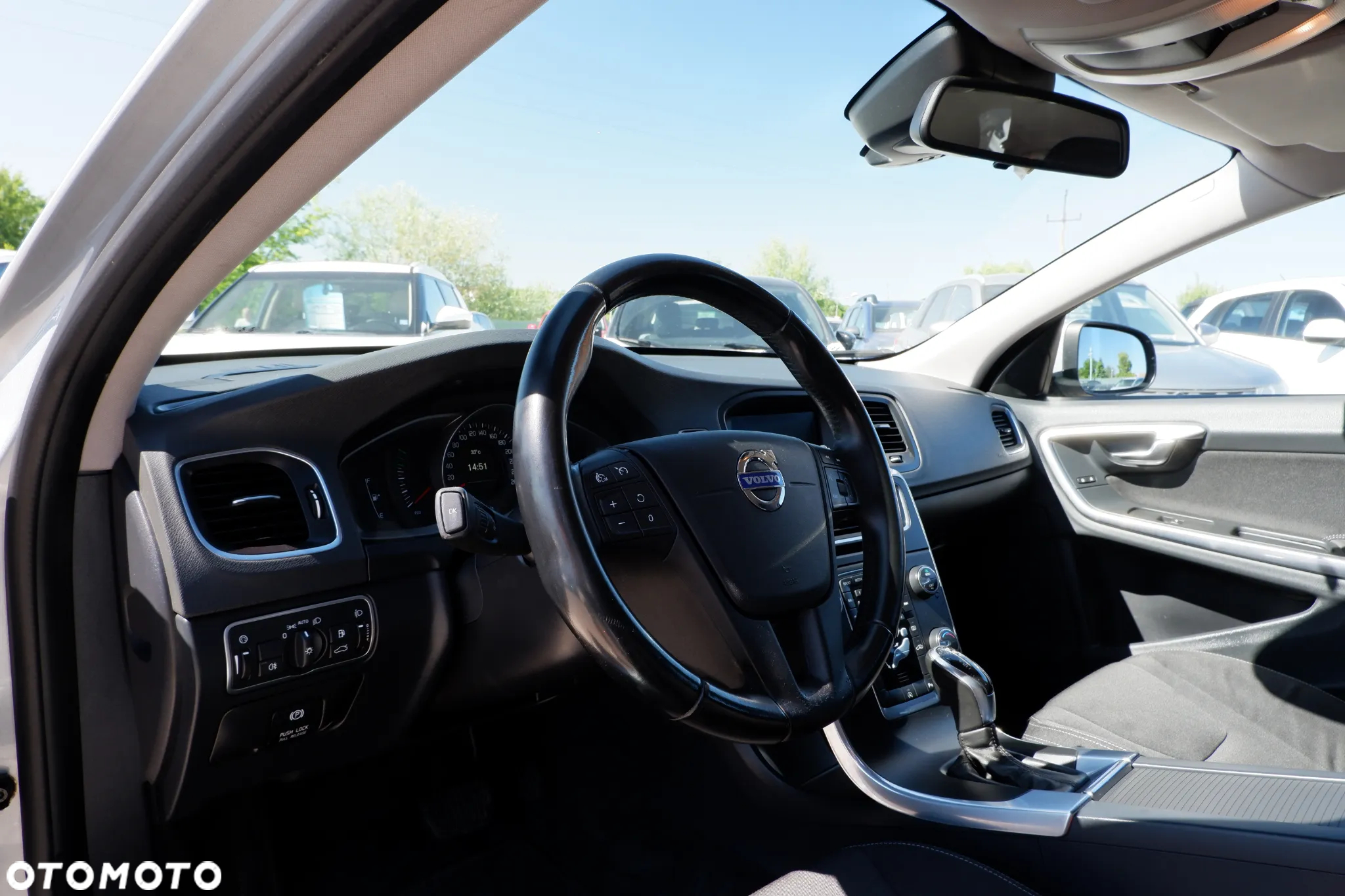 Volvo V60 D3 Geartronic Kinetic - 25